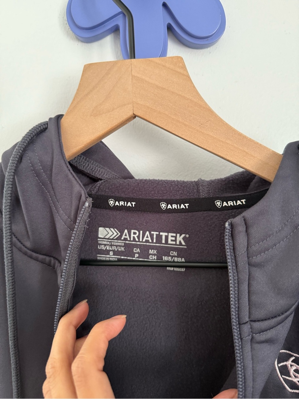 Ariat Tek Women’s Small 1/4 Zip Hoodie Drawstring Grey Outdoor Active Logo - Picture 2 of 6